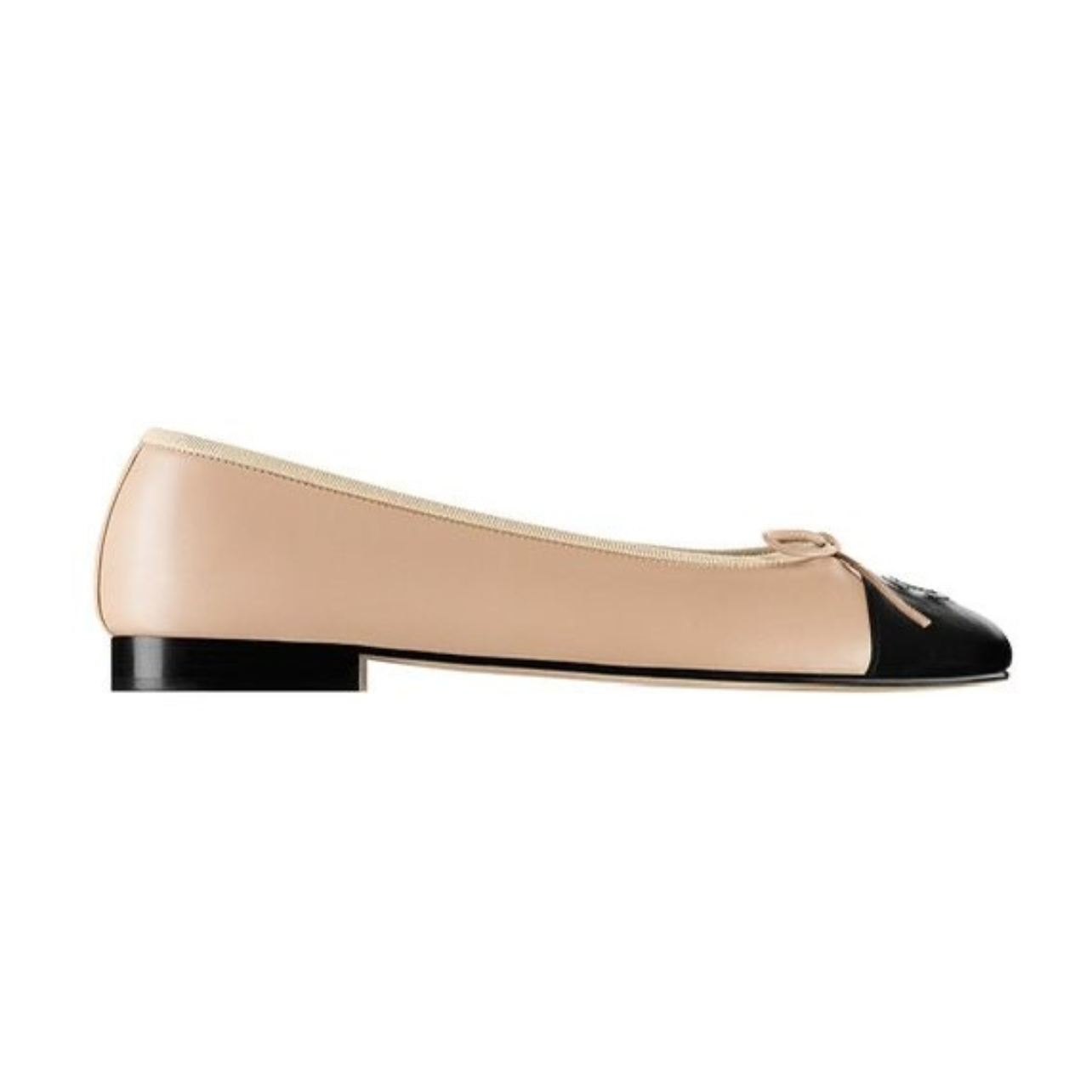 ChanelBeige_BlackLeatherCCBowCapToeBalletF-1.png Chanel Beige/Black Leather CC Bow Cap Toe Ballet Flats - Image 1