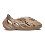 Adidas Yeezy Foam RNNR – Clay Taupe